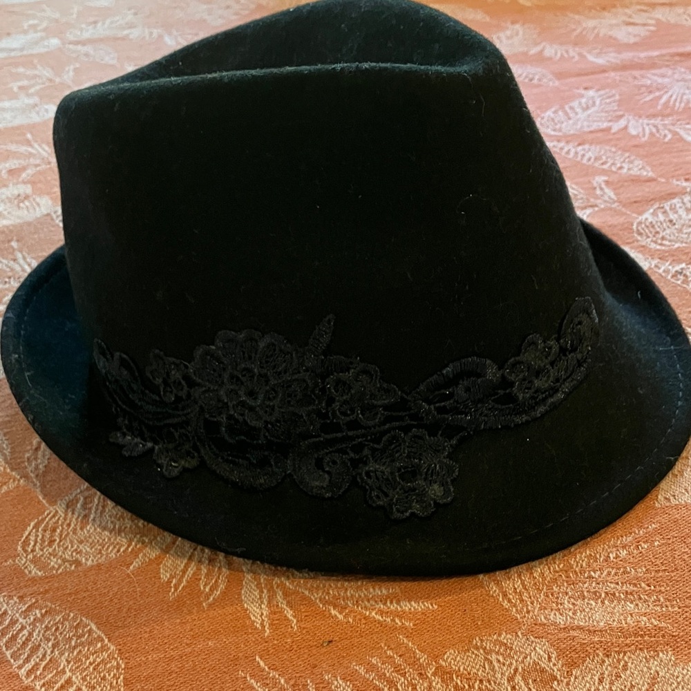 Vintage Kate Landry Black wool Fedora with Floral Trim